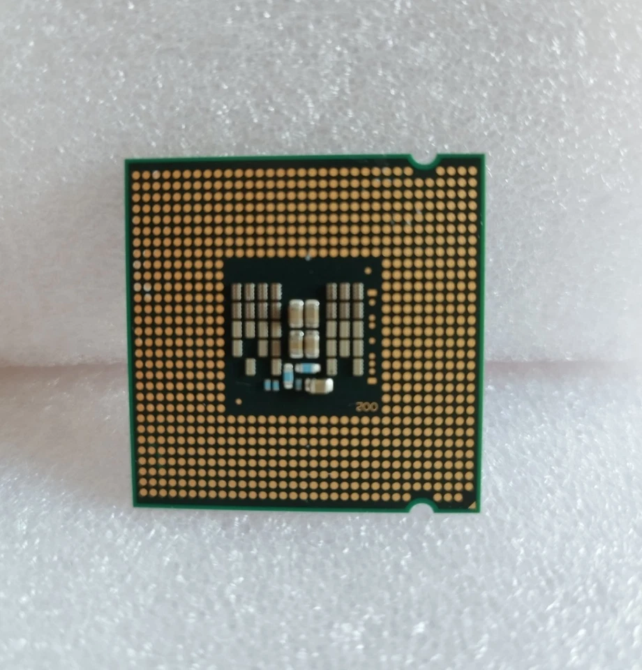Intel Core 2 Quad Q8200 2.33 GHz Quad-Core CPU SLG9S LGA 775 - Imagen 2 de 3