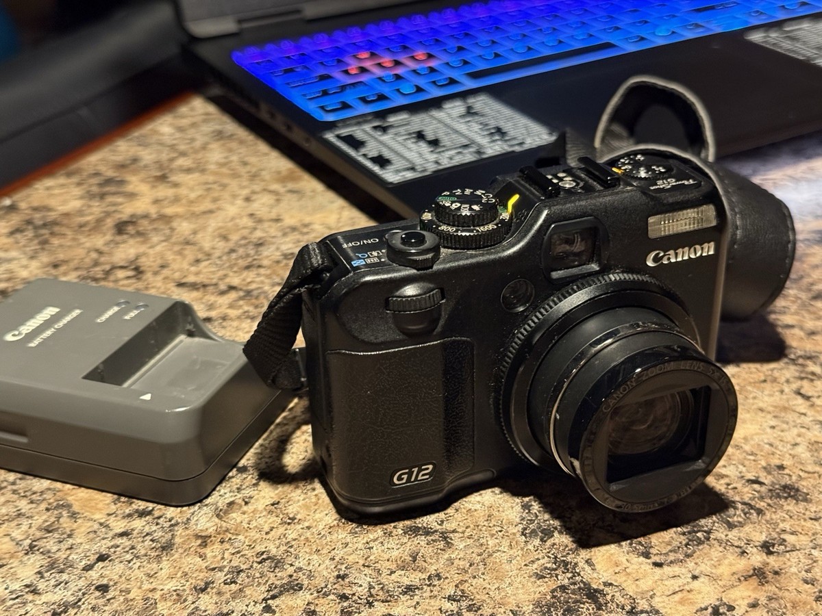 Canon PowerShot G12 10MP CCD Sensor Digital Camera w/Battery