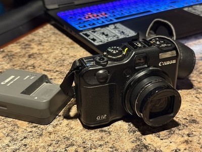Canon PowerShot G12 10MP CCD Sensor Digital Camera w/Battery