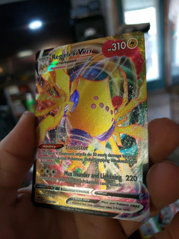 Mint!!  Regieleki VMAX 058/195 SWSH12 Silver Tempest Holo Pokemon Card 2022 - Image 4 of 4