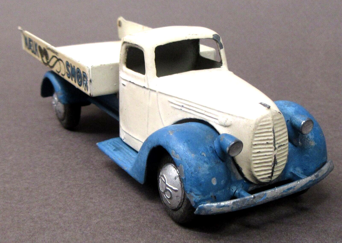 early Tekno 424 FORD V8 TIPPER Truck MÆLK og SMØR MILK & BUTTER 1