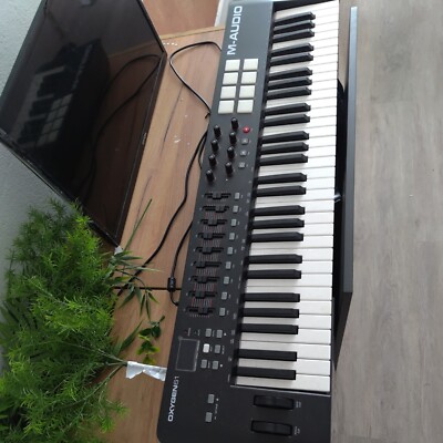 Oxygen 61 mk4 B-Stock