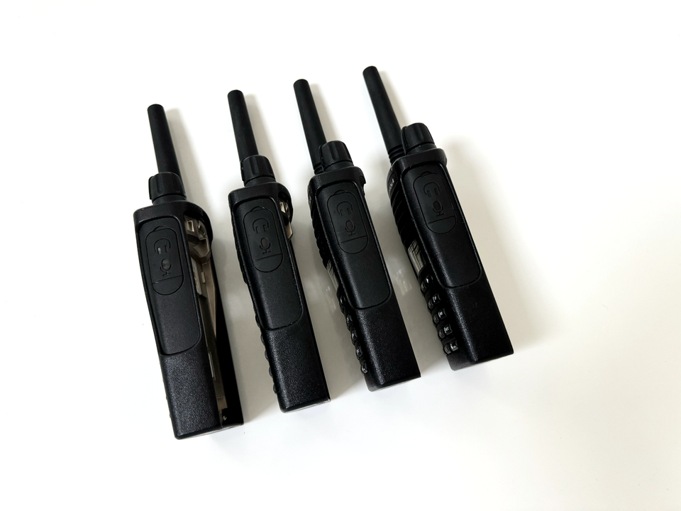 Motorola XT660D Digital Two Way Radios x4 eBay