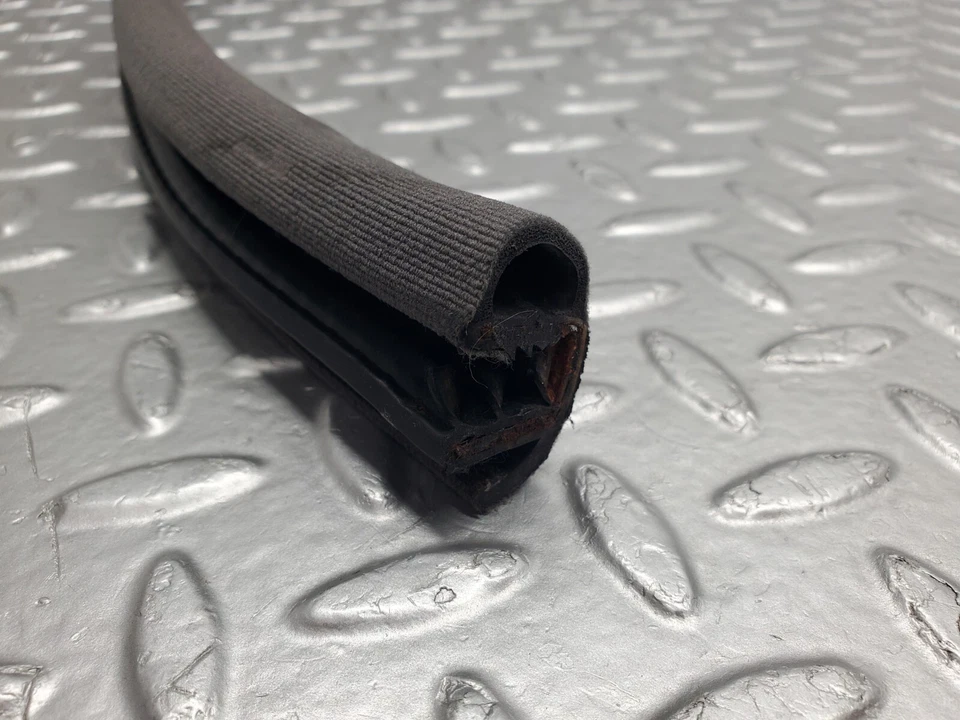 ⚙47978⚙ Mercedes-Benz R230 350SL cupé borde puerta sello lado derecho Foto 2 de 4