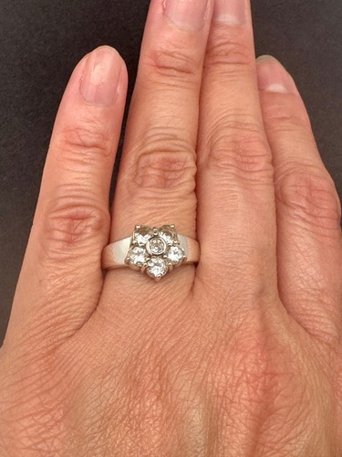 GENUINE WHITE TOPAZ RING set in .925 STERLING SILVER FAST FREE SHIPPING !!! - Picture 10 of 19