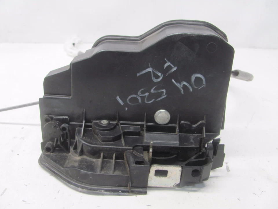 BMW 530I 2004-2010 ACTUADOR CIERRE DERECHO PASAJERO DELANTERO OEM KM605167 Foto 2 de 4