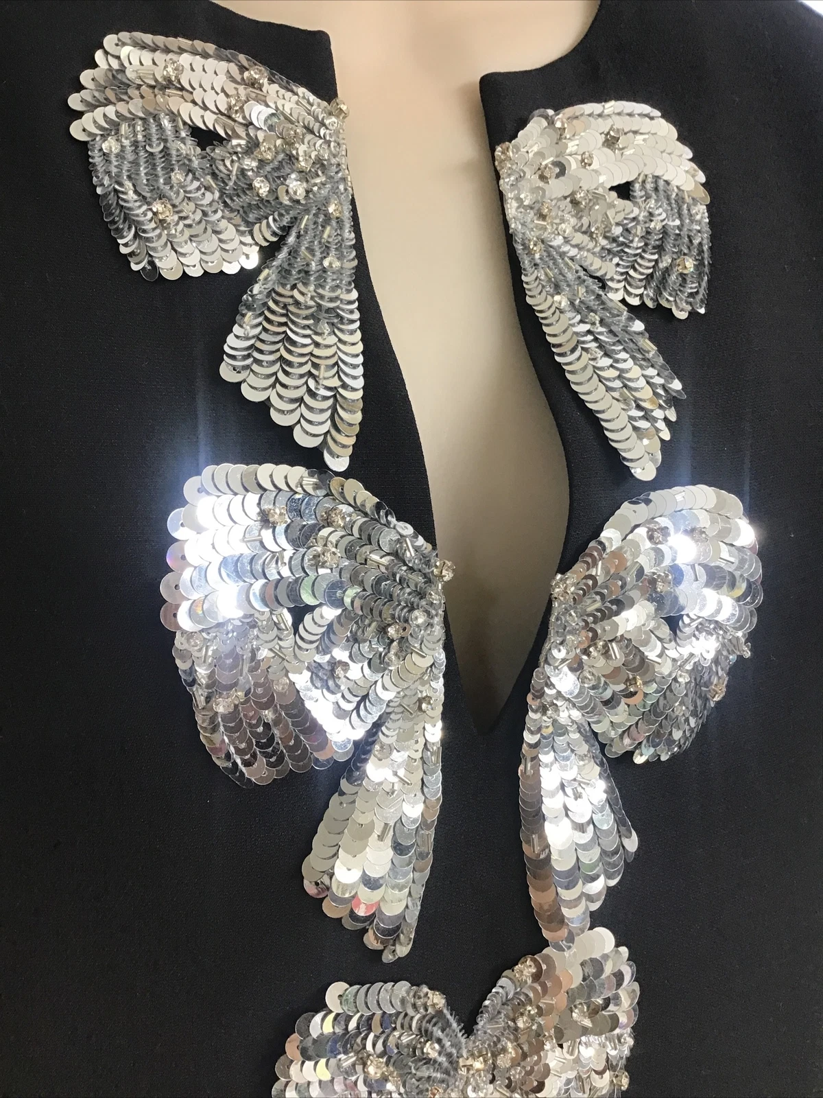 Abito corto Valentino nero crêpe tunica argento paillettes collo a V nuovo con etichette taglia 40