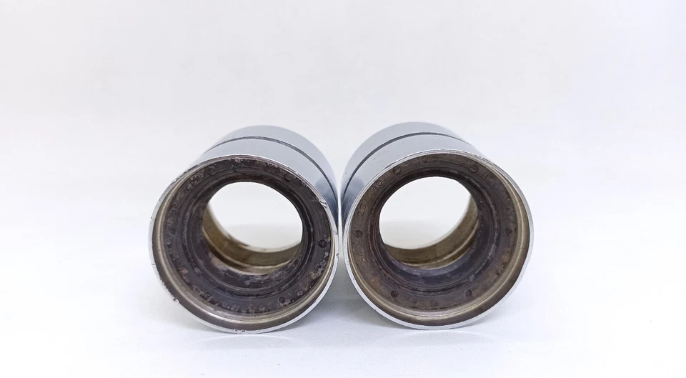 Par exterior de tuerca de horquilla delantera Yamaha RD125 AS3 AS2C AS1C TA125 Japón NOS Foto 3 de 4