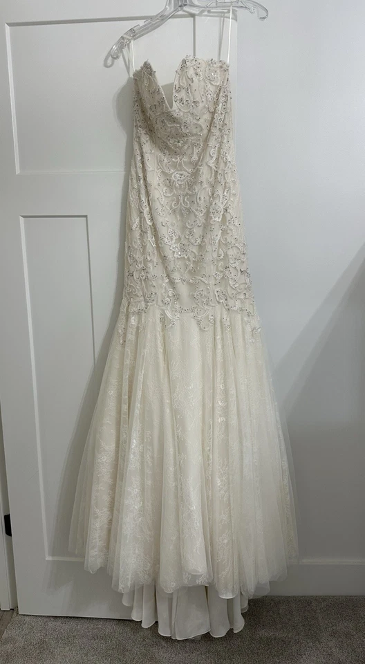 Precioso vestido de novia Ann Barge, sin tirantes, corpiño con cuentas, talla 8 Foto 2 de 4
