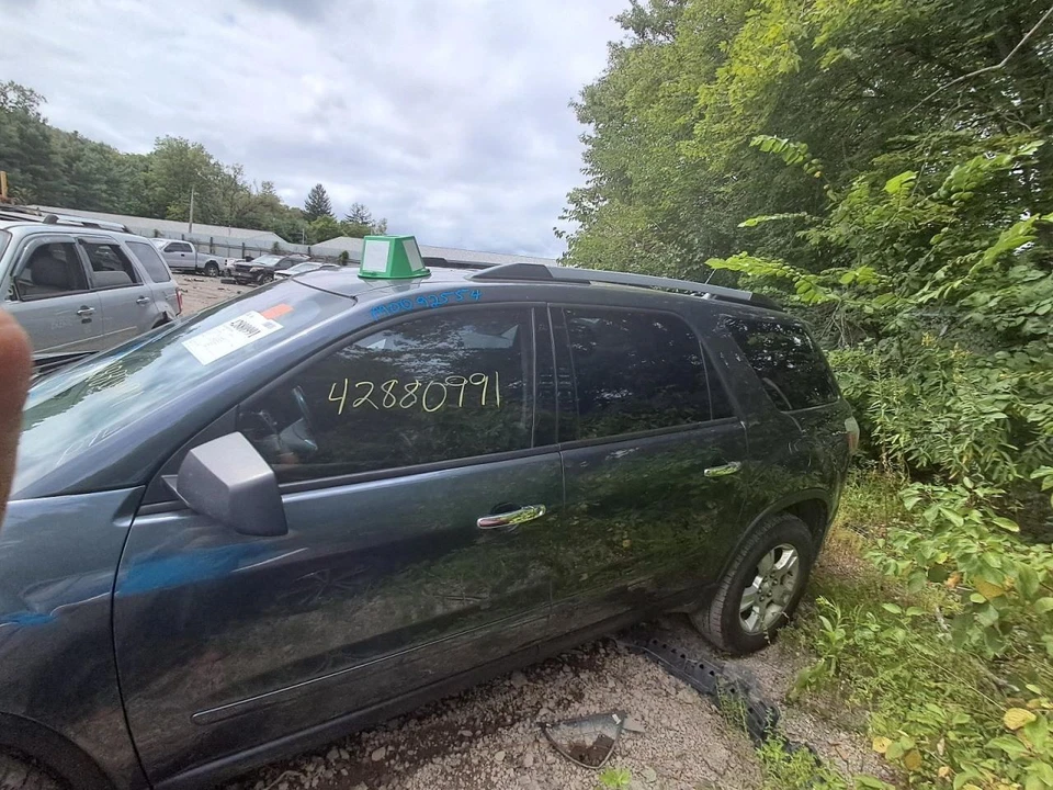 GMC Acadia ECM 2011 módulo de control electrónico SUV de 3,6 L usado 153 k millas Foto 2 de 4
