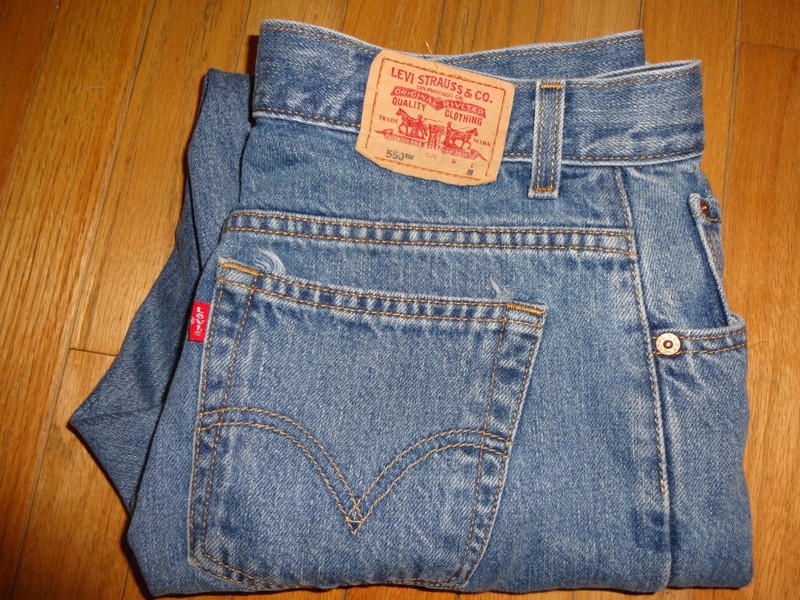 Levi's 550TM Classic Relaxed Tapered Cut Women's Blue Jeans 12M Blue Denim