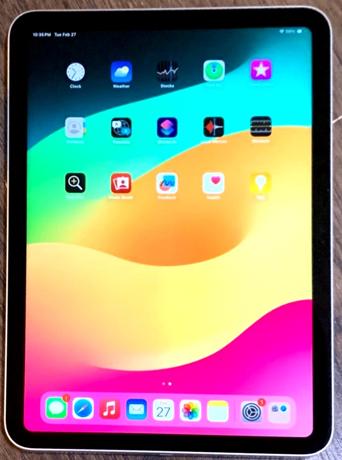 Apple iPad (10th generation) · 64GB · Wi-Fi, foto 1 di 2