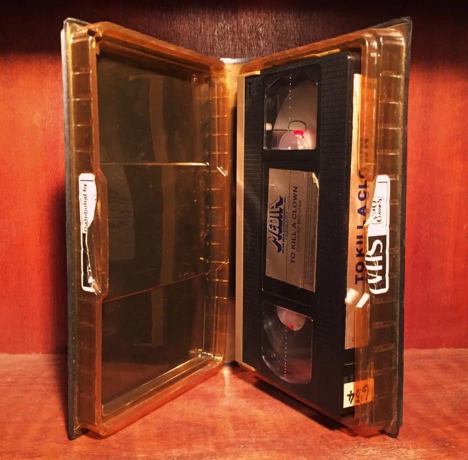 *TO KILL A CLOWN vhs MEDIA rare 1972 psychological thriller Alan Alda clamshell* - image 2 of 2