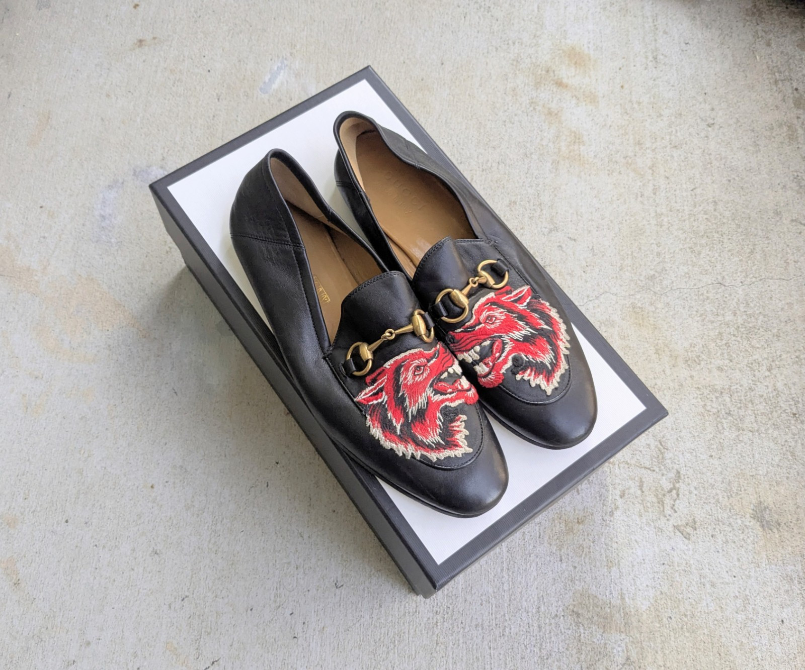 yura　Gucci ローファー　ボタニカル Gucci Jordaan Horsebit Loafers Black Red Wolf Men US 7.5 Leather