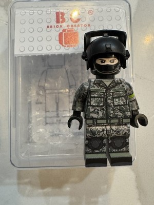 HN Bricks Minifigure Rus Lynx (Not Brickmania) - Rare & FAST SHIP