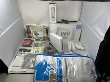 Nintendo Wii RVL-001 Console Bundle w/ Games Controllers Nunchucks Accessories