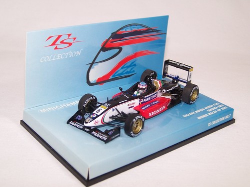 MINICHAMPS 1:43 "Takuma Sato" BAR Honda 006 + Dallara Mugen F301 Ganador GP de Macao - Imagen 6 de 7
