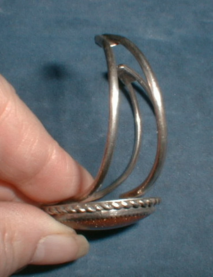 PULSERA ESTILO BRAZALETE CABUJÓN PIEDRA ESTERLINA Y PIEDRA SOLAR GRANDE VINTAGE Foto 4 de 4