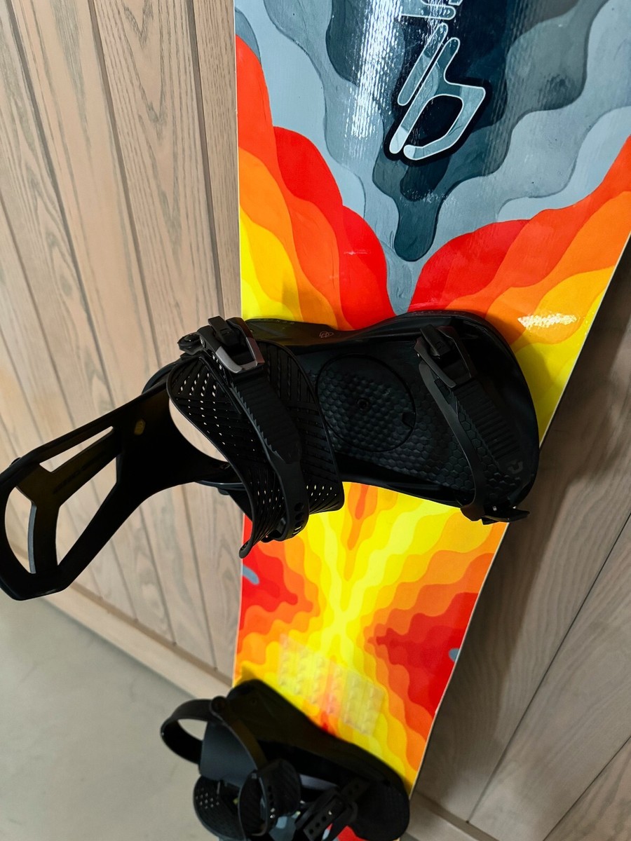 Snowboard: Lib Tech Golden Orca - 161cm with Union Falcor bindings