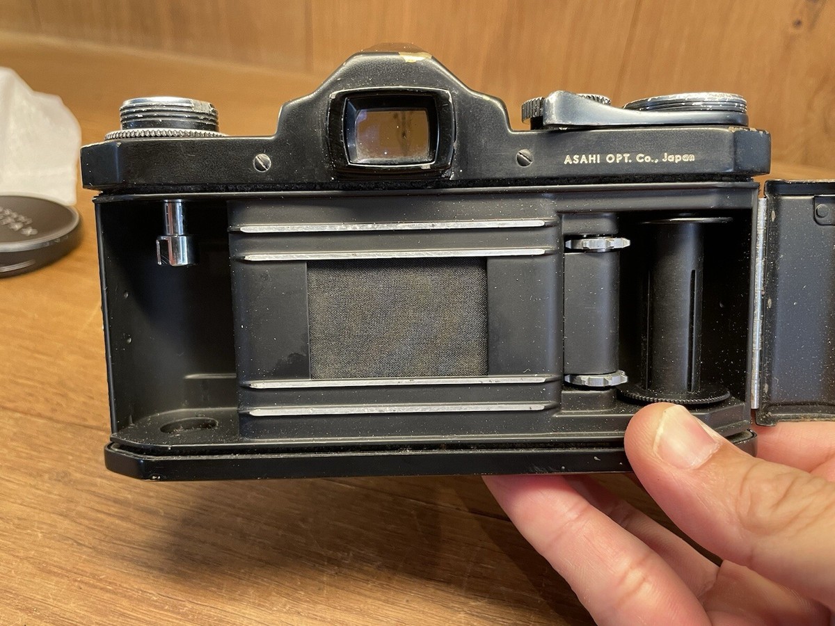 美品　即撮影可　完動品　Pentax ES SMC Takumar 55 1.8 55mm f/1.8 SMC Takumar and 55mm f/1.8 SMC Pentax - Down the Road