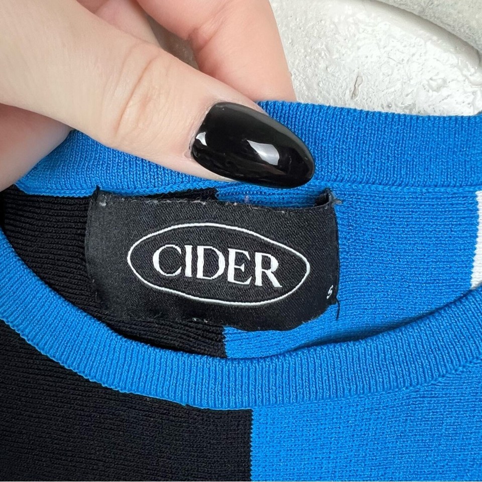 Cider Y2K Blue Black White Color Block "Nothing" Crop Tank Top Size XXS