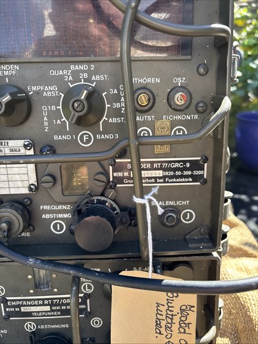 U.S.ARMY: JEEP RADIO RECEIVER AND TRANSMITTER RT-77/GRC-9 ( SIGNAL CORPS ).. - Picture 5 of 24
