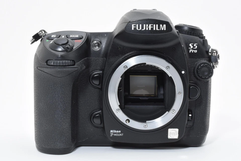 Fujifilm FinePix S5 Pro Cuerpo Negro Nikon F Montaje de JAPÓN (Excelente++) Foto 3 de 4