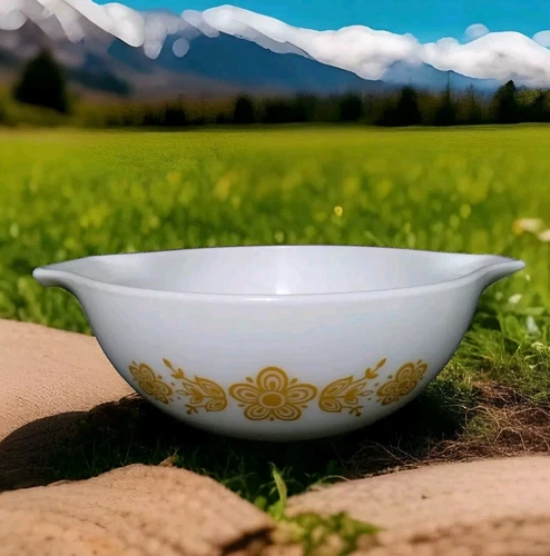 PYREX BUTTERFLY GOLD Mixing Bowls 443 CINDERELLA  2-1/2 QT CLEAN