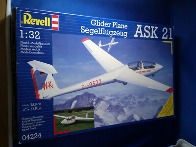 Revell Glider Plane Segelflugzeug ASK 21 Model Kit Scale 1/32