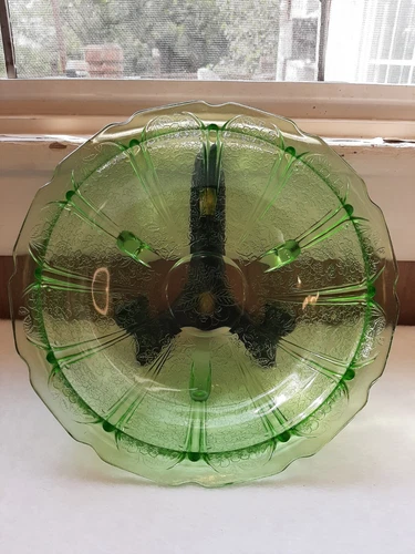 Jeannette Glass Green Cherry Blossom Depression 3 Leg 10 1/2" Bowl Vintage READ