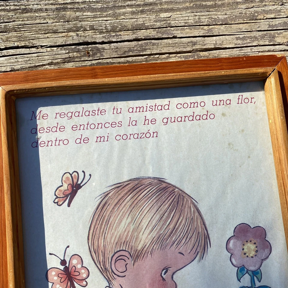 Cuadro vintage de pared de vivero niño riegando una flor  Foto 3 de 4