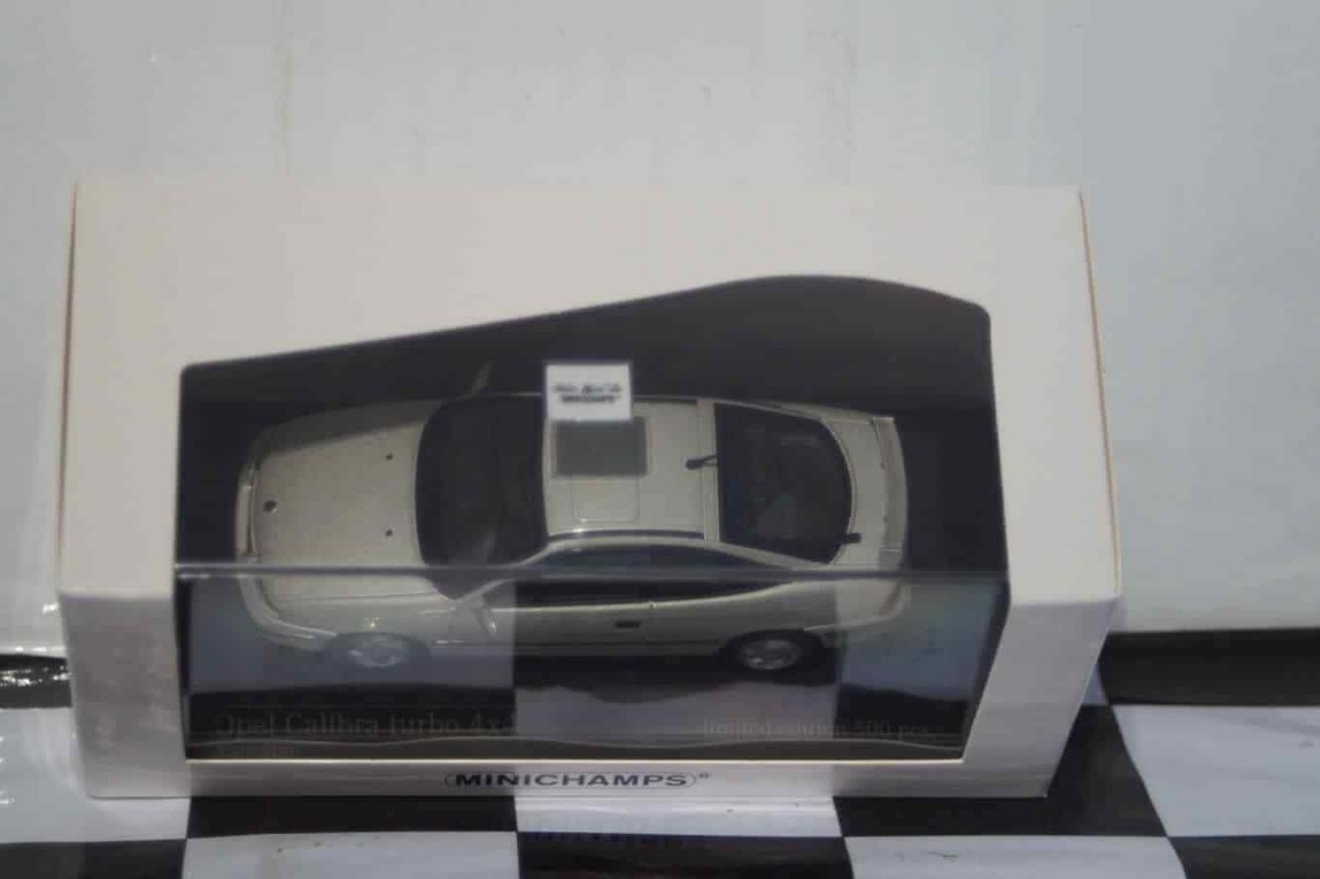 Opel Calibra Turbo - 1992 - - Maxichamps - 1-43 - Omdömen - Hållbarhet