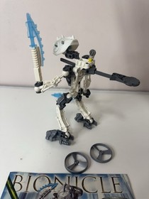 LEGO Bionicle Toa Hordika Nuju Set 8741 Complete with Instructions No Canister