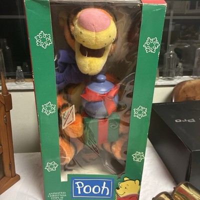 TELCO Pooh Animated Tigger 16  Christmas Display Figure Vintage With Box Clean