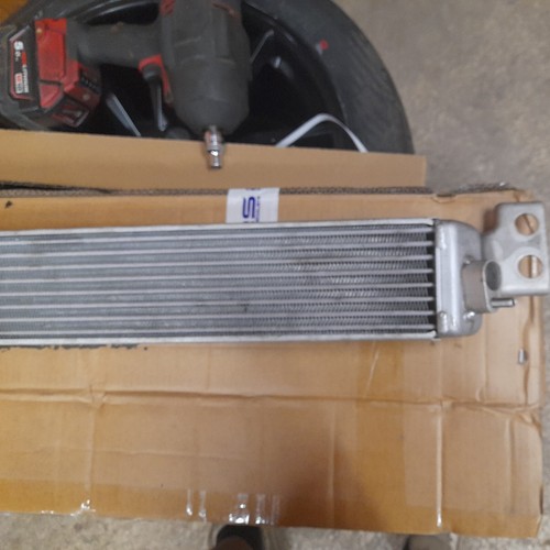 Original BMW M3 E92 Ölkühler S65B40 - Bild 6 von 7
