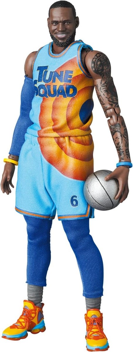 MAFEX No.197 LeBron James SPACE JAM: A NEW LEGACY Ver. Medicom Toy