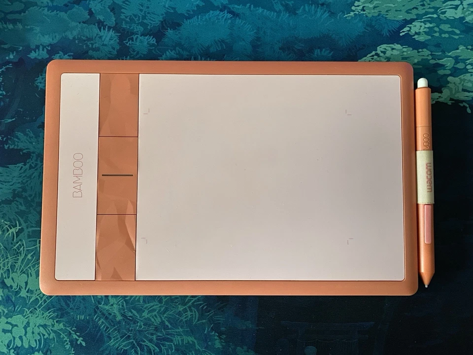 IMPORTIERT AUS JAPAN - Wacom CTH-470/P PINK Grafiktablet mit Stift, Kabel, CDs - Bild 2 von 4