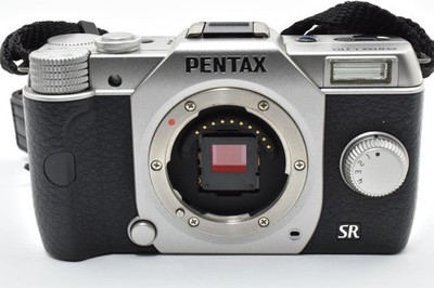 PENTAX Q10 Digital Camera Silver [550shots] & Double Lens [Exc++]
