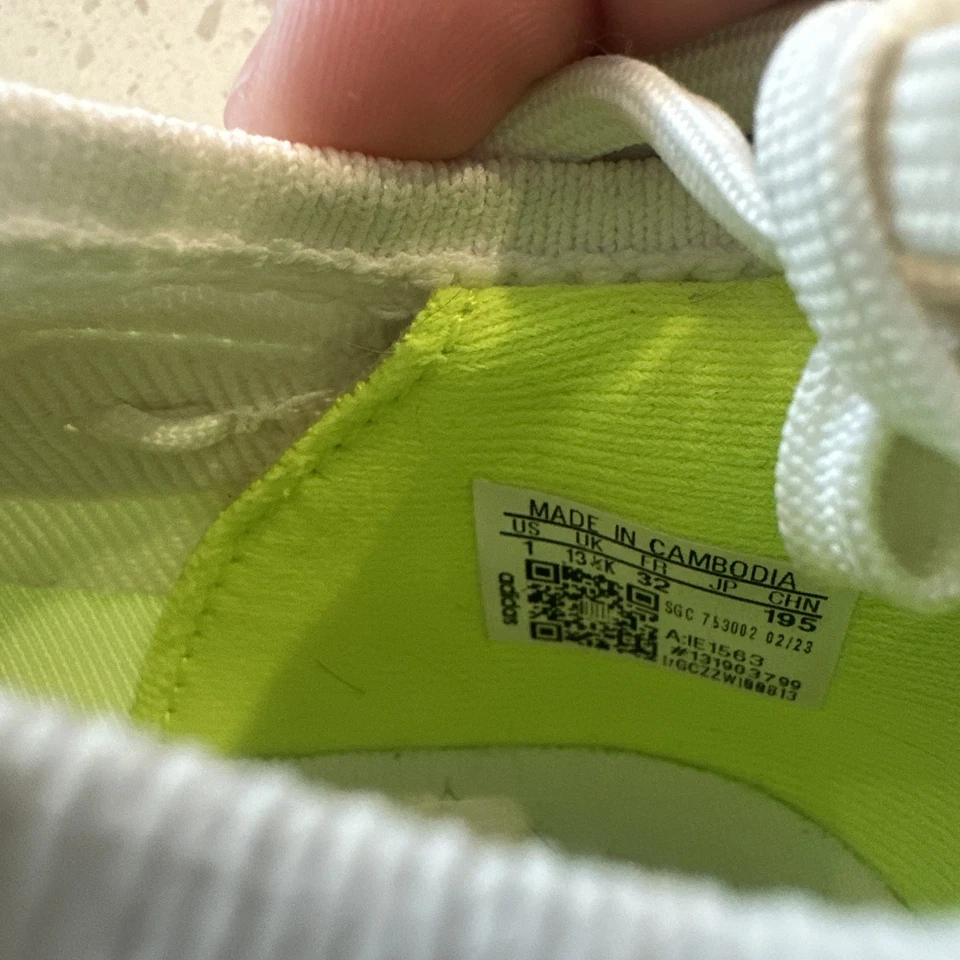 Zapatos de fútbol sala Adidas Crazyfast talla 1 para niños Foto 4 de 4