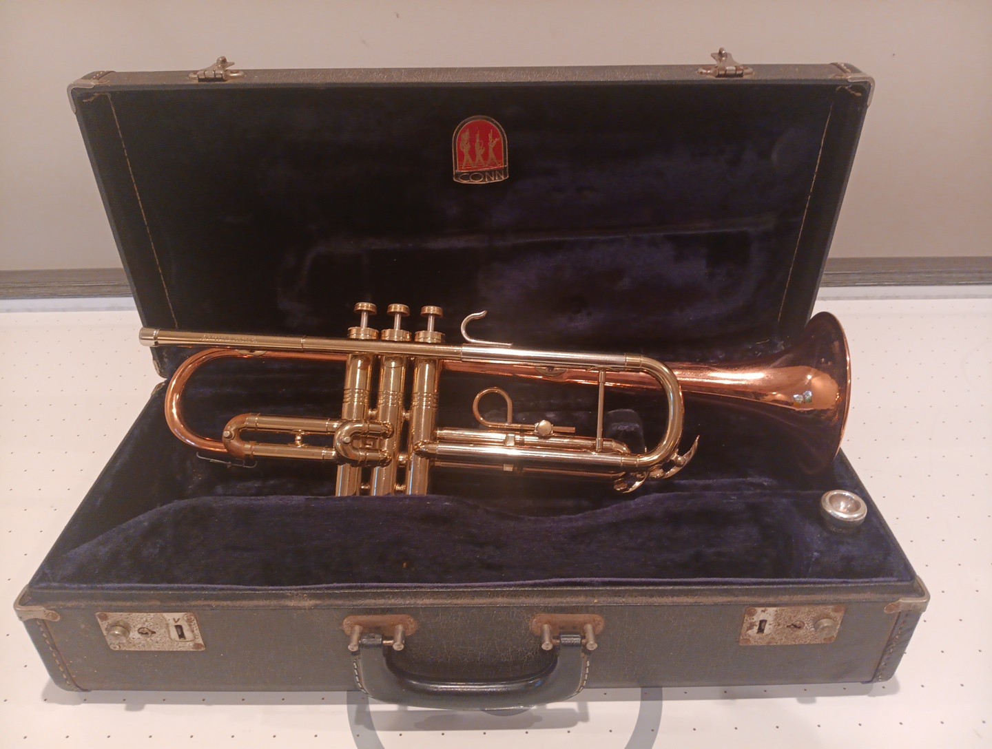 Vintage 1956 CONN DIRECTOR Trumpet Tri-Tone With Case & Mouthpiece