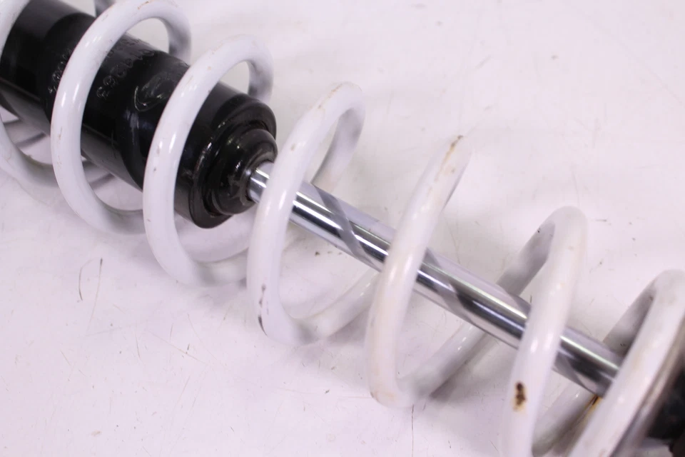 Polaris Indy 550 2015 amortiguador delantero 7043903 Foto 3 de 4