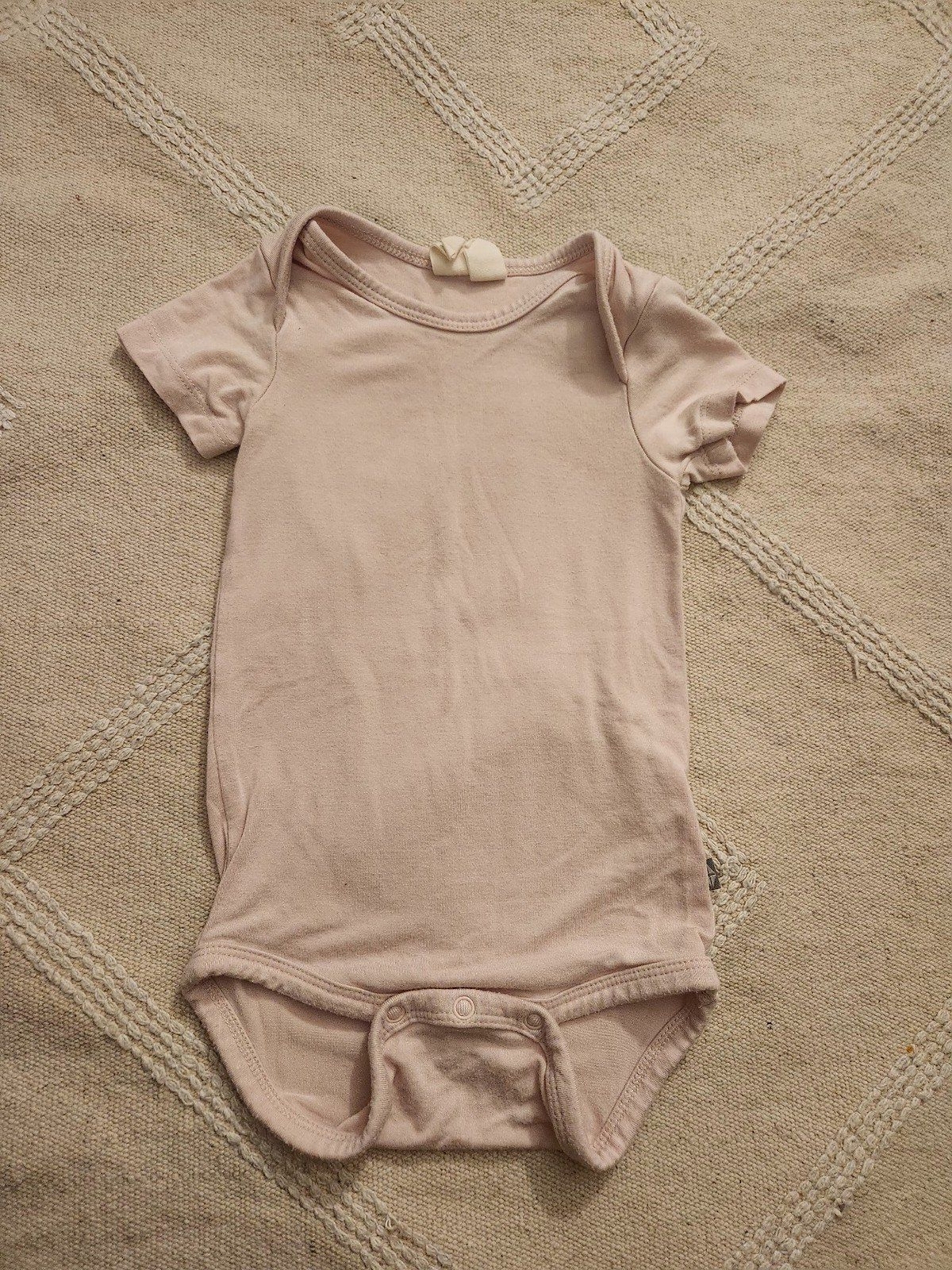 Kyte bodysuit size 3-6m- baby pink