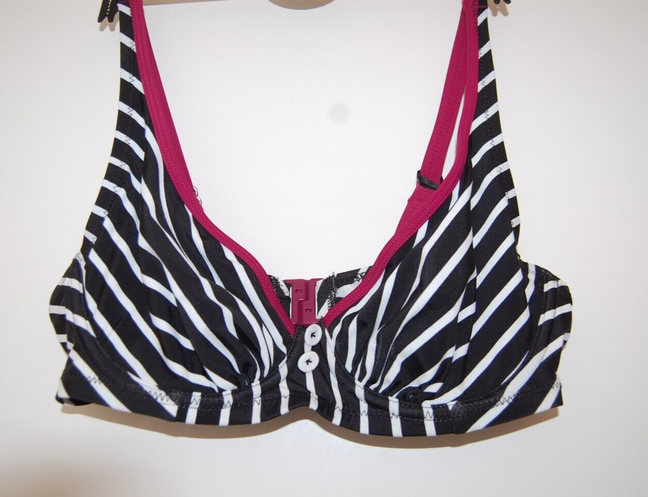 Pour Moi Starboard Underwired Bikini Top Non Padded Black/White/Purple 32DD BNWT