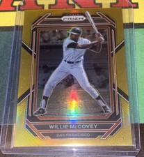 Panini Prizm 2023 Gold Willie McCovey Base SSP/10 Giants HOF Legend