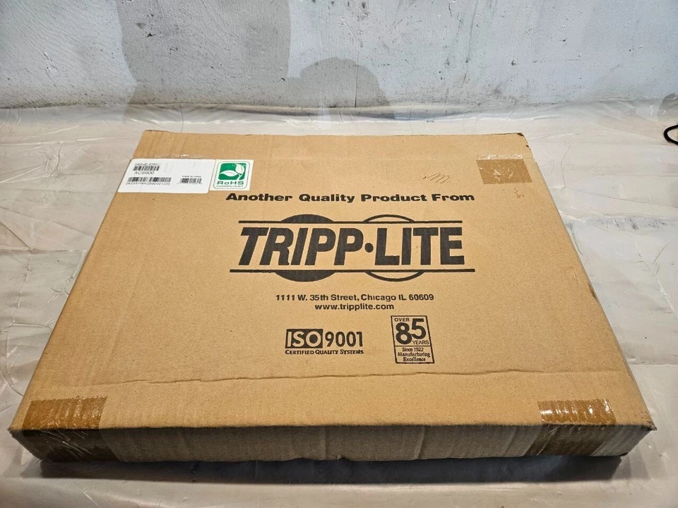 Tripp Lite SRSHELF2P1U Rack Enclosure Cantilever Fixed Shelf, 1U, Black i 40lbs - Image 3 of 3