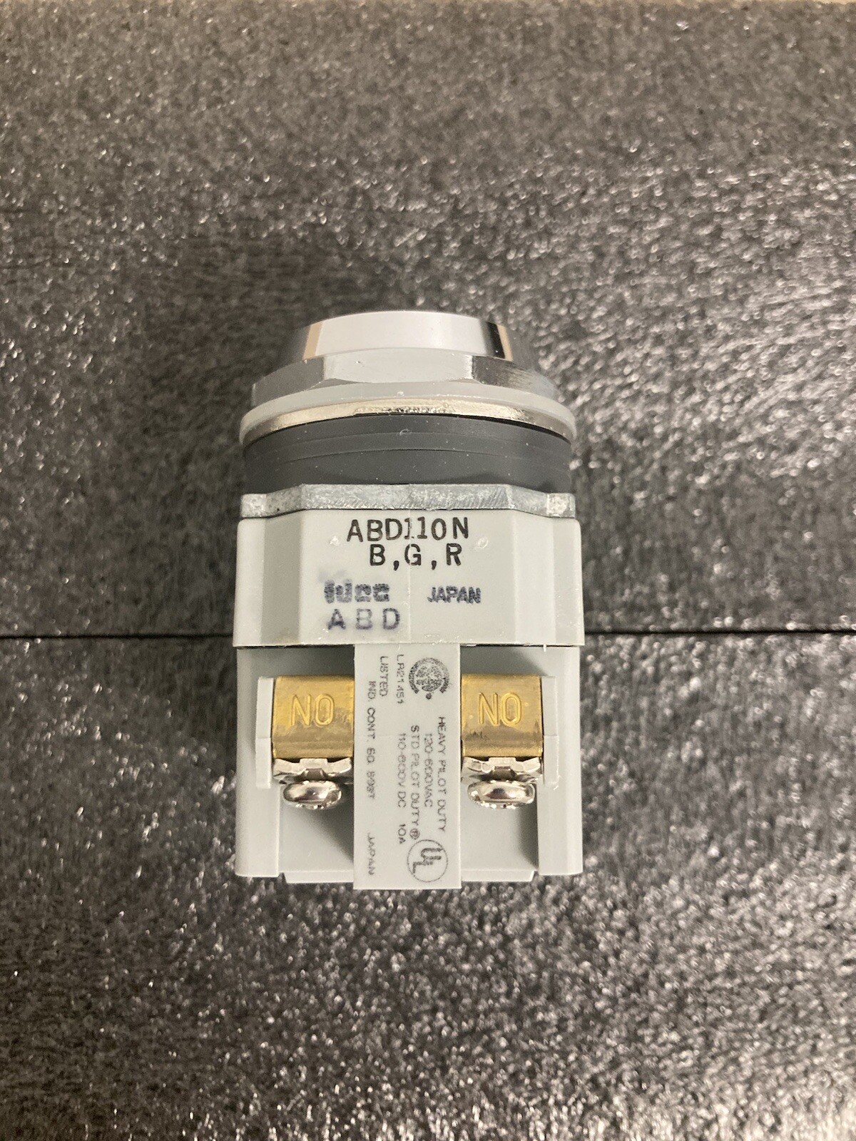 NEW-IDEC Corporation ABD110N-B,G,R Push Button Switch | eBay
