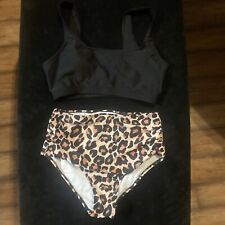 Size M Women  s Leopard Print Two Piece Bikini Swimsuit