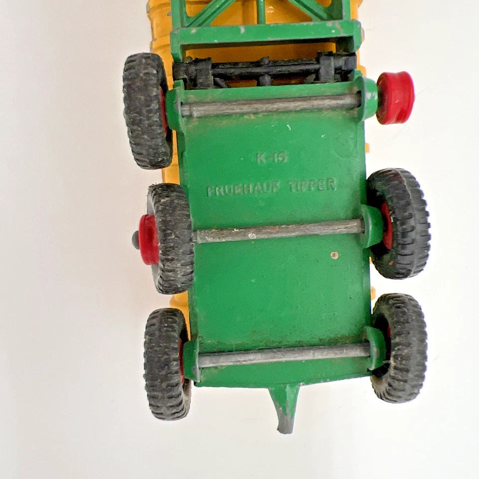 MatchBox Dodge Tractor W Fruehauf Tipper Trailer England By Lesney Green Yellow - Image 3 of 4
