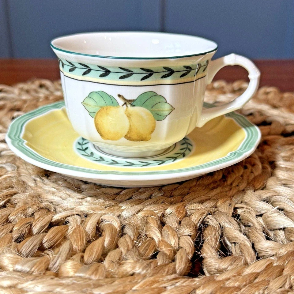 Juego de 4 flores de jardín francés Villeroy Boch -Colección país-tazas y platillos Foto 2 de 4