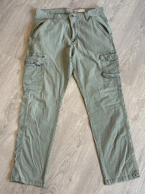 Wrangler Regular Taper Cargo Hose Herren Gr. W32/L30 Grün / Oliv - Bild 1 von 4